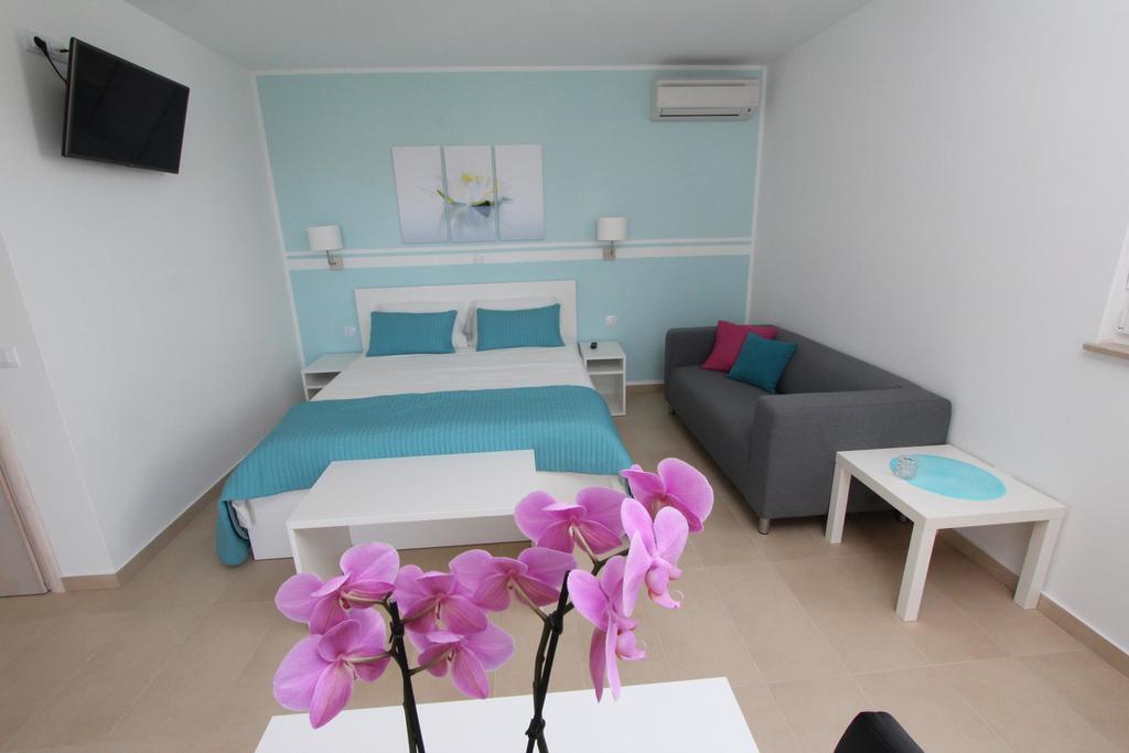 Emanuel Apartment *